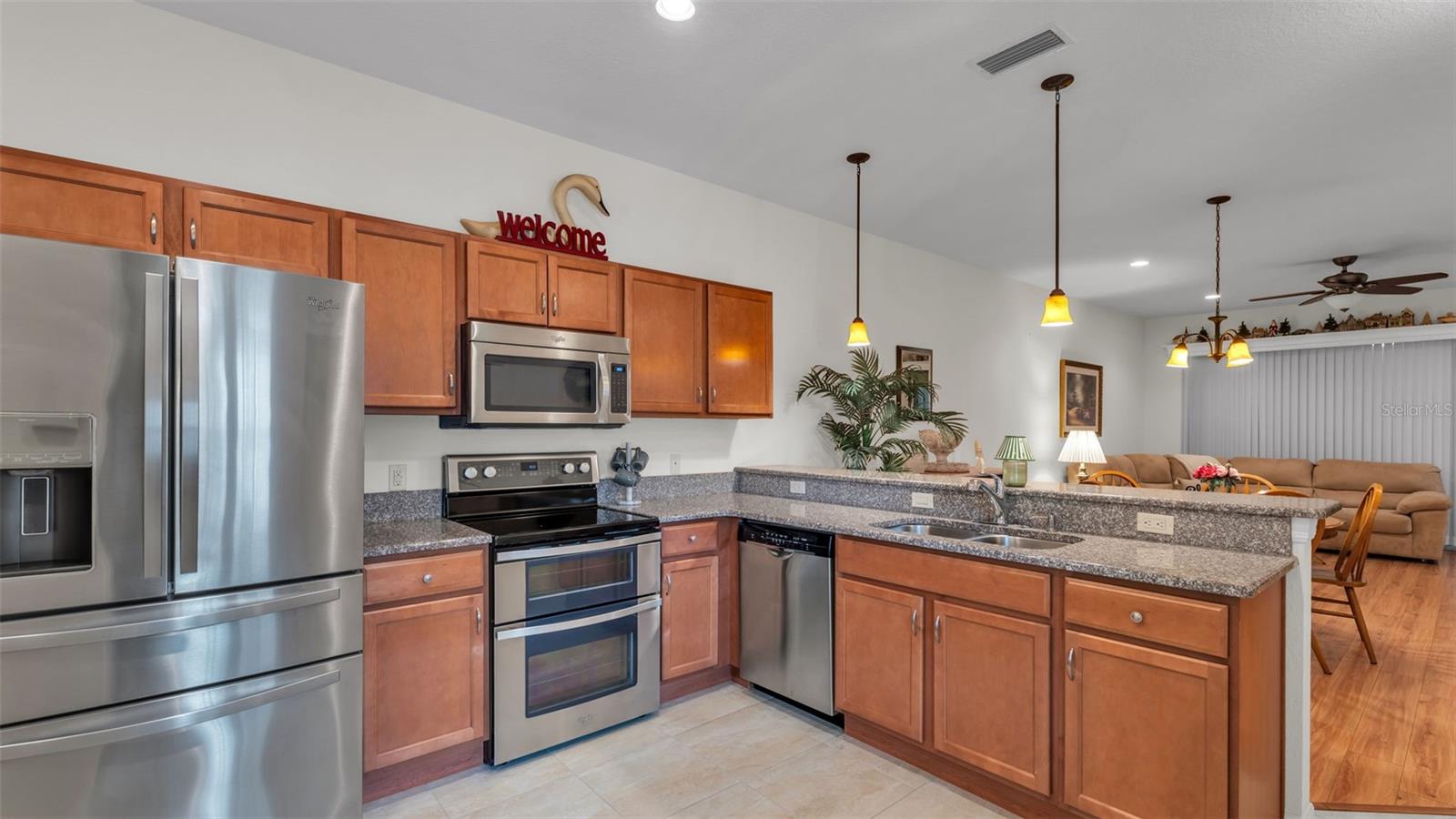 Image 9 of 34 For 1584 Vienna Square Drive