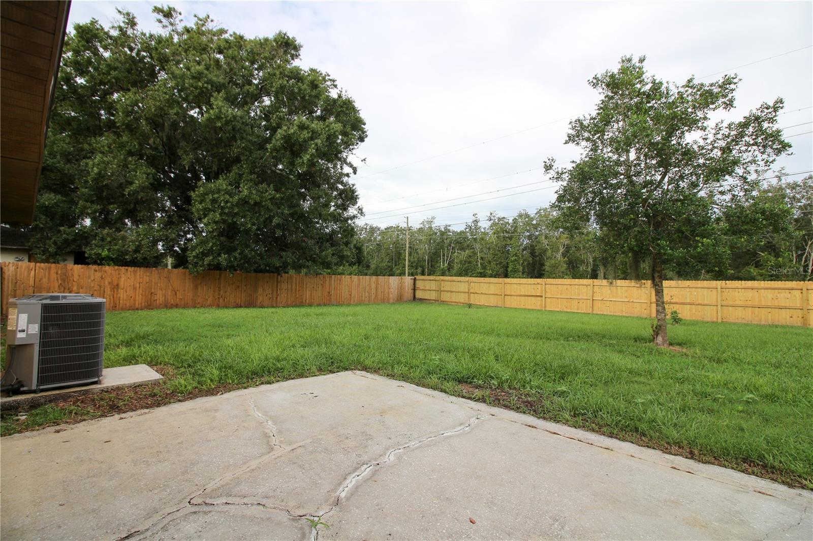 Image 15 of 16 For 5123 Bonnybrook Drive W