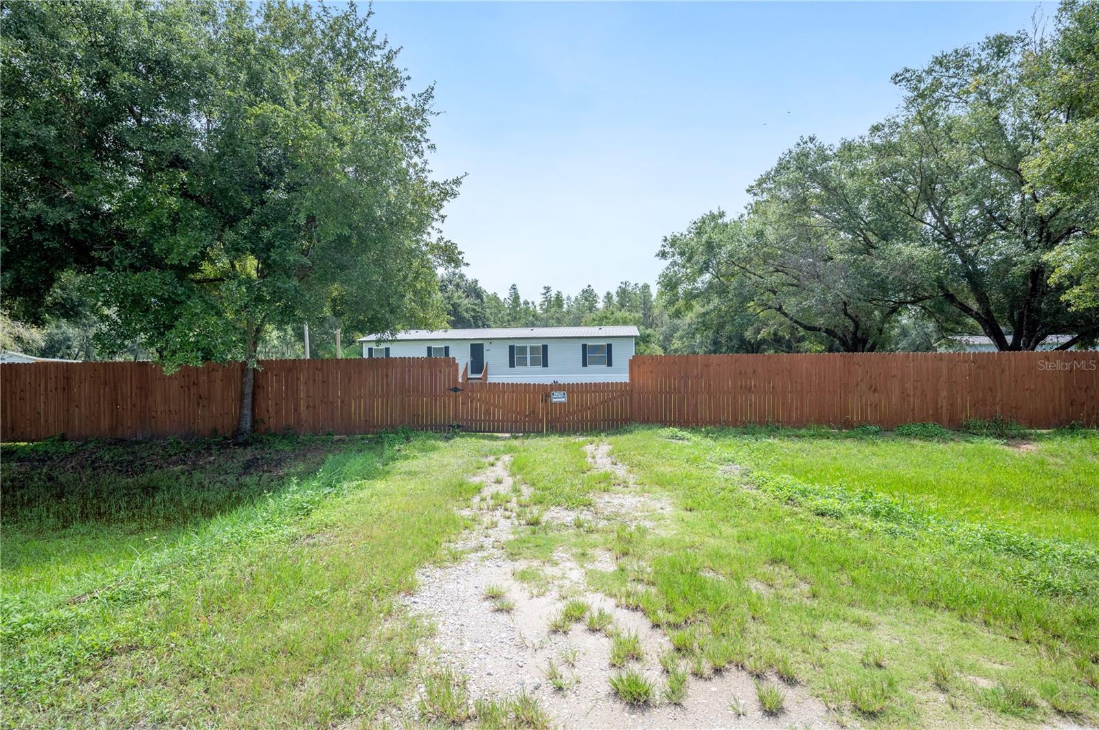 Image 23 of 33 For 4129 Woodsridge Drive