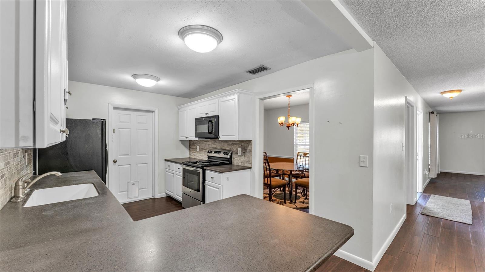 Image 13 of 48 For 3050 Cross Fox Drive