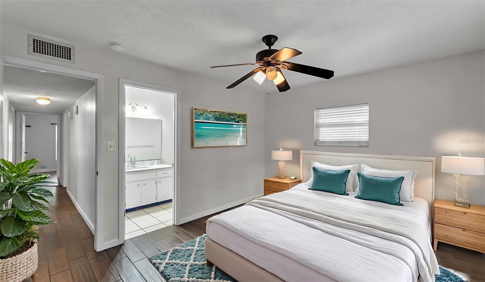 Image 19 of 48 For 3050 Cross Fox Drive
