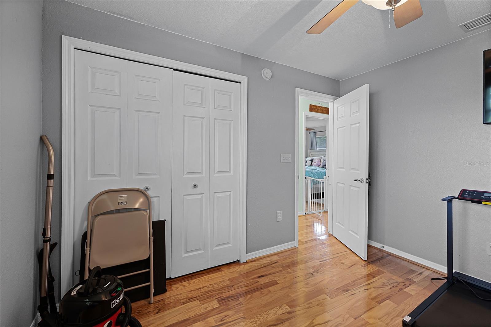 Image 14 of 24 For 616 Solana Street