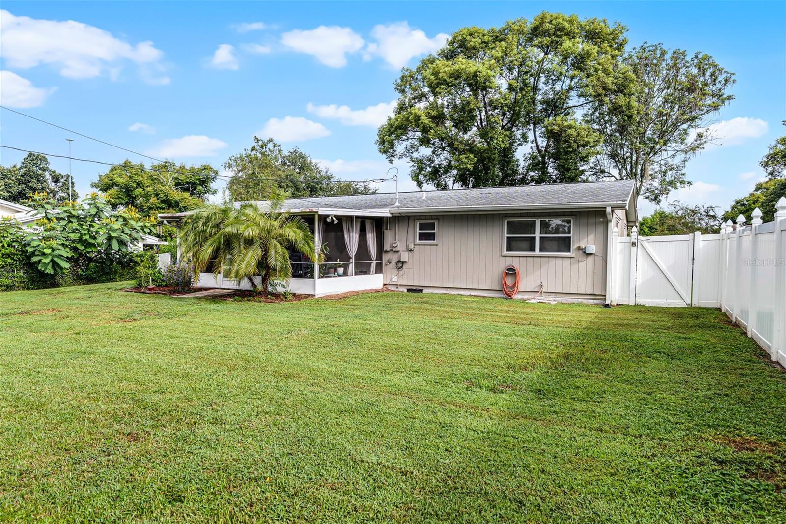 Image 21 of 24 For 616 Solana Street