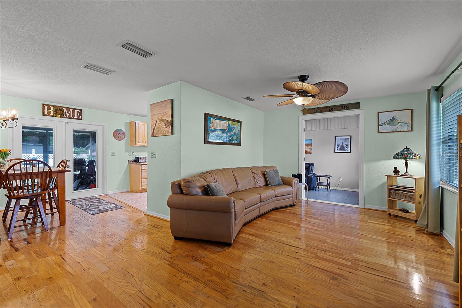 Image 6 of 24 For 616 Solana Street