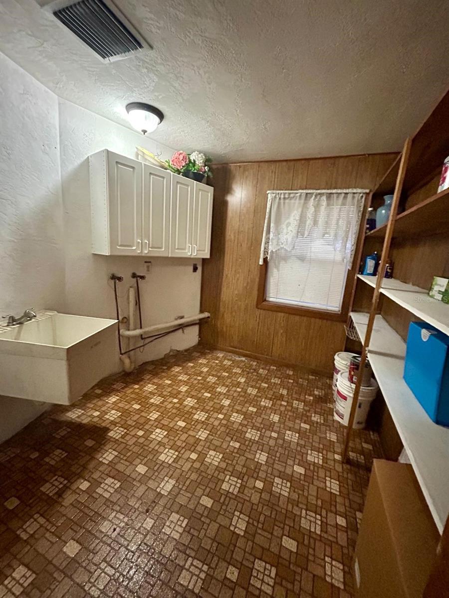 Image 16 of 35 For 1079 Alladin