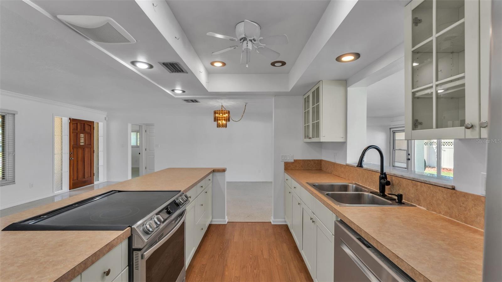 Image 12 of 52 For 2352 Rutland Lane