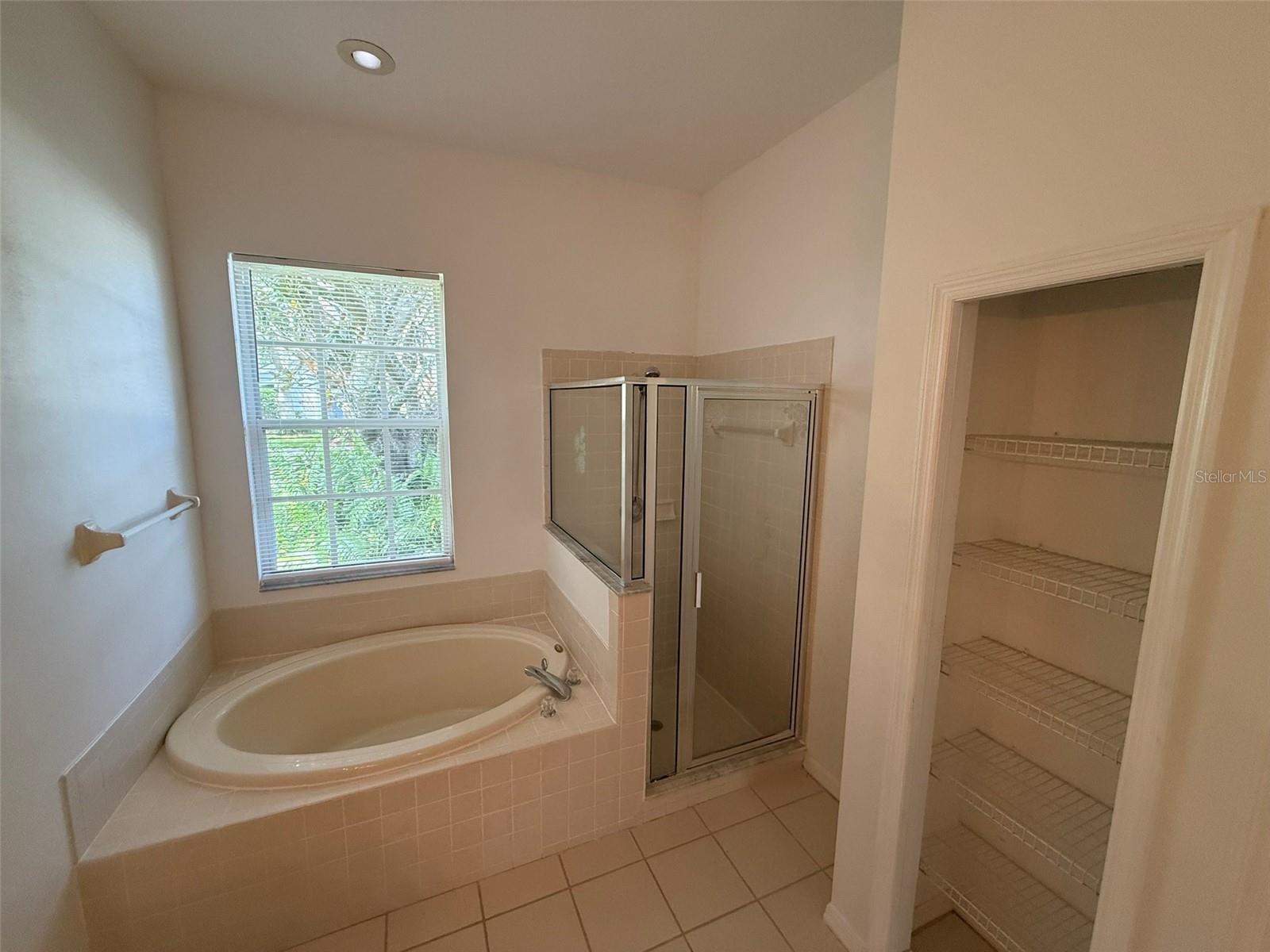 Image 11 of 23 For 3522 Autumn Glen Drive