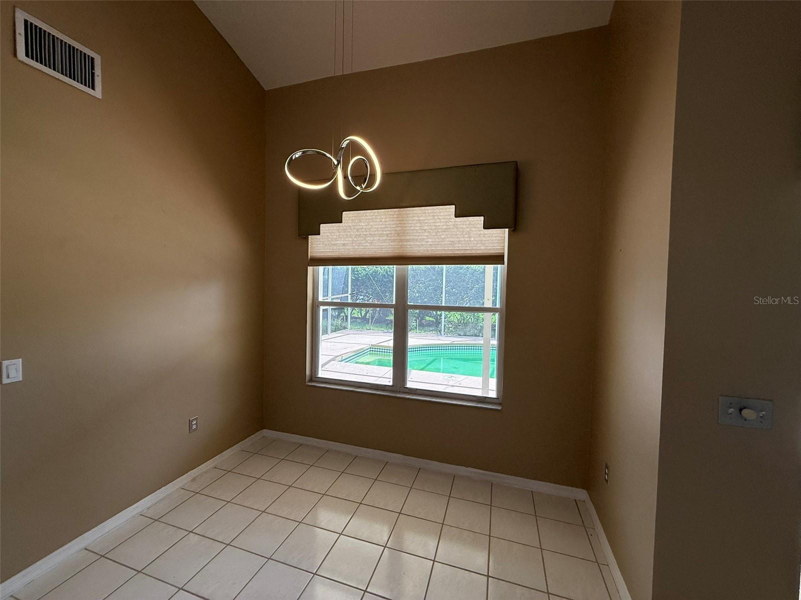 Image 8 of 23 For 3522 Autumn Glen Drive