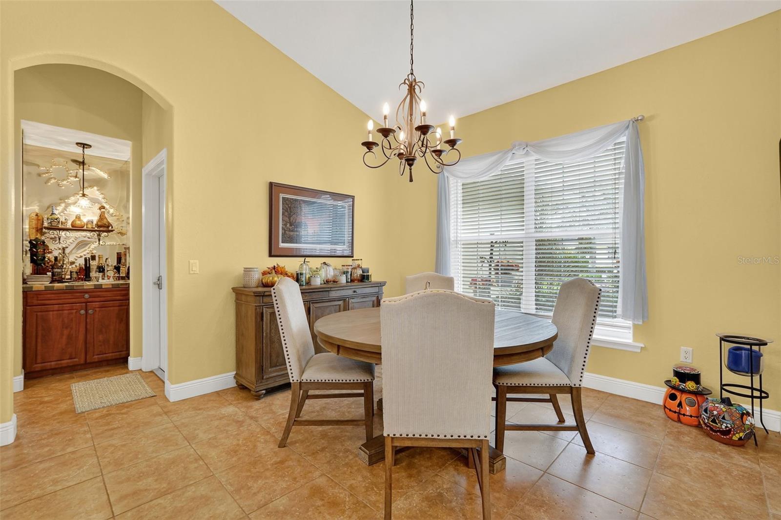 Image 13 of 48 For 2903 Dunhill Circle