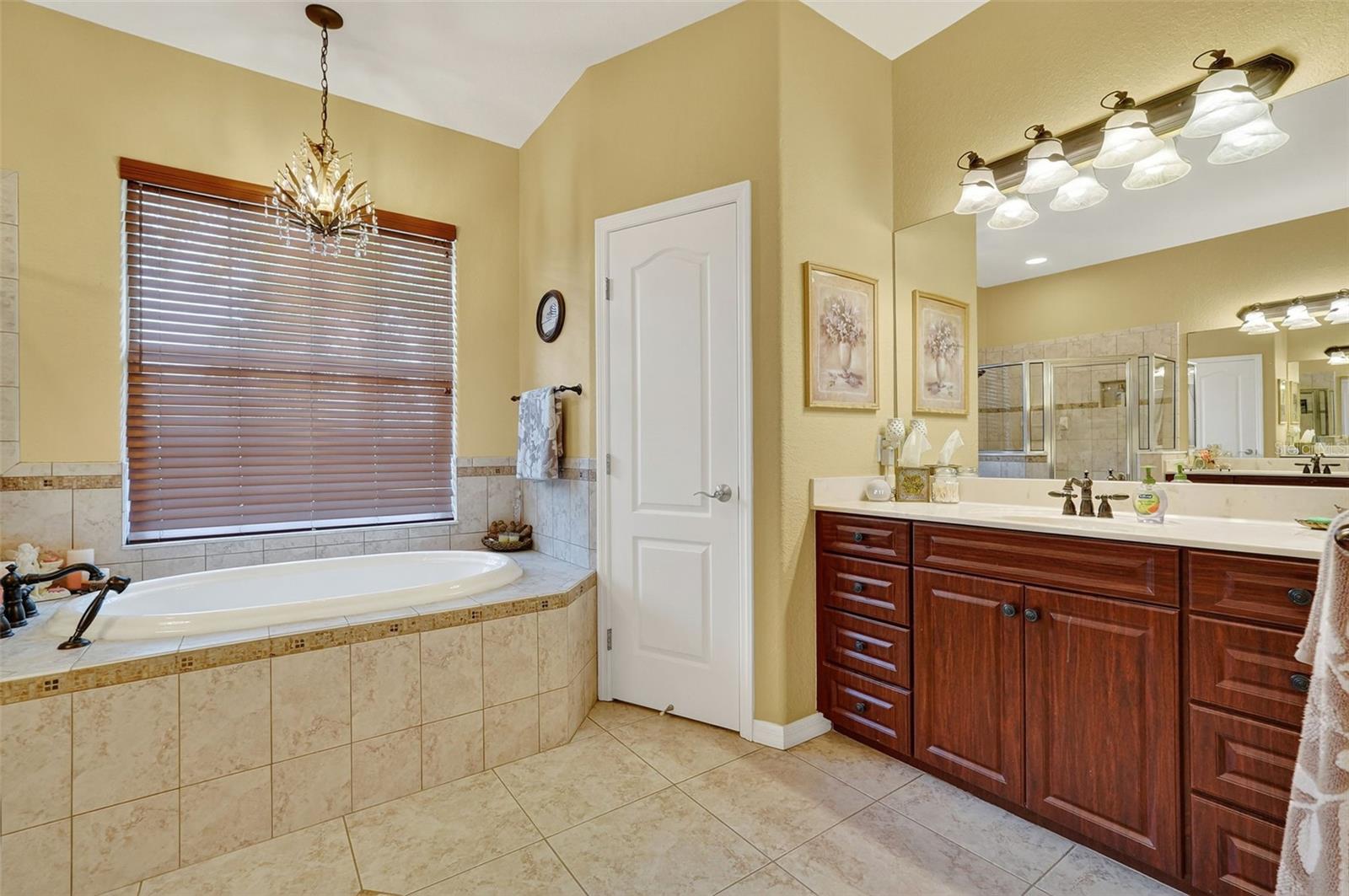 Image 25 of 48 For 2903 Dunhill Circle