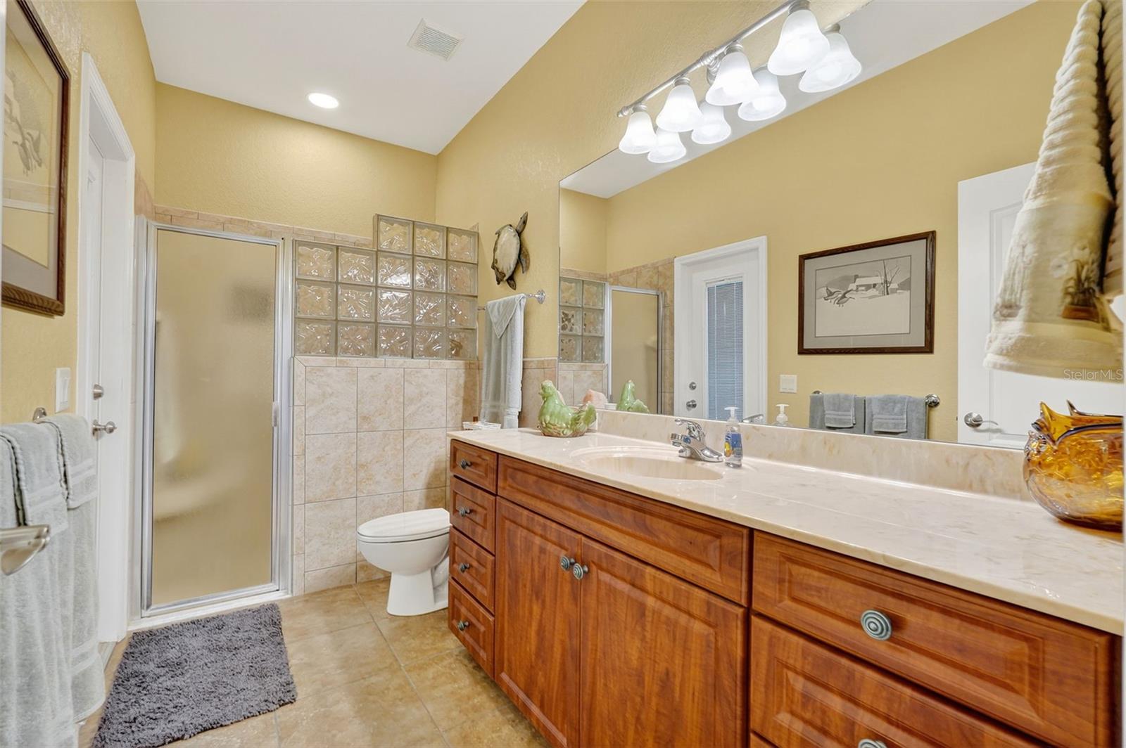 Image 33 of 48 For 2903 Dunhill Circle