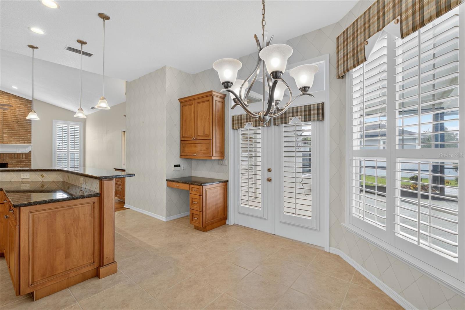 Image 12 of 60 For 803 Hamilton Place Drive
