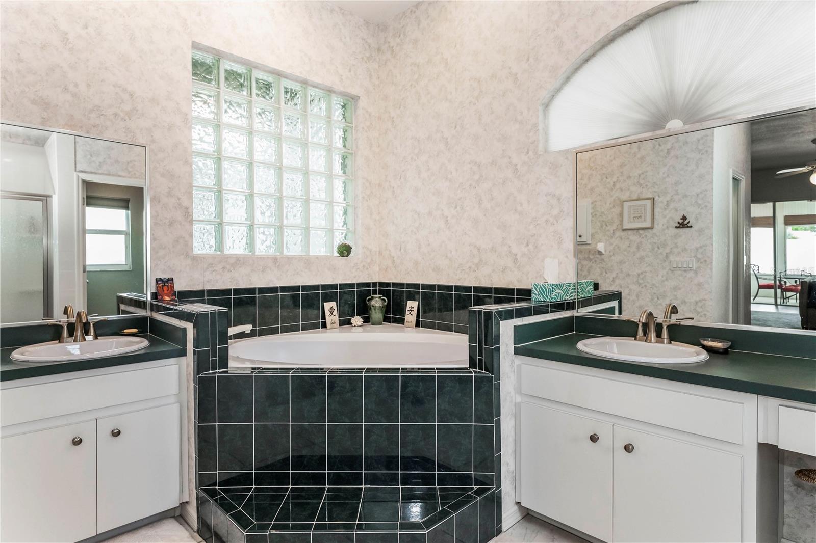 Image 36 of 69 For 5845 Danterbury Court