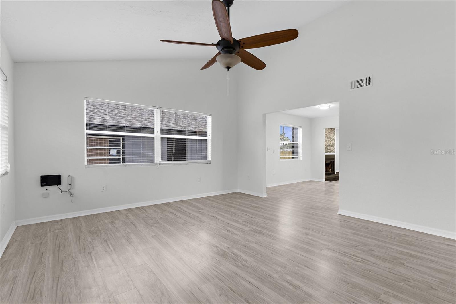 Image 7 of 26 For 4702 Woodward Place