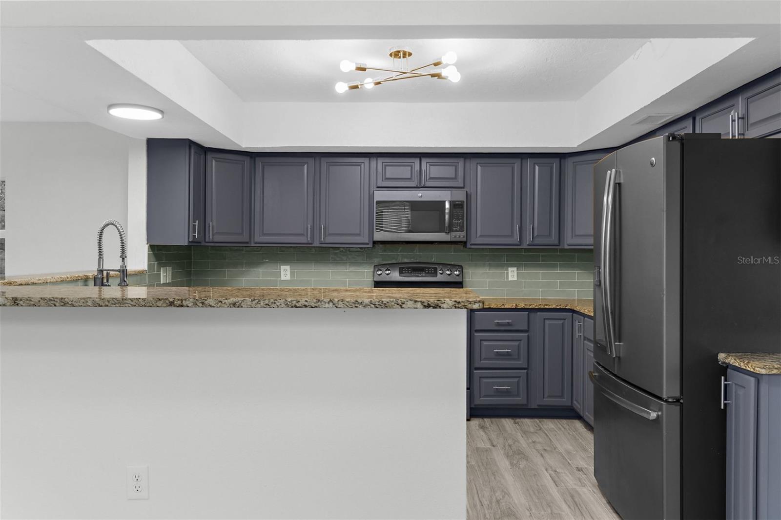 Image 9 of 26 For 4702 Woodward Place