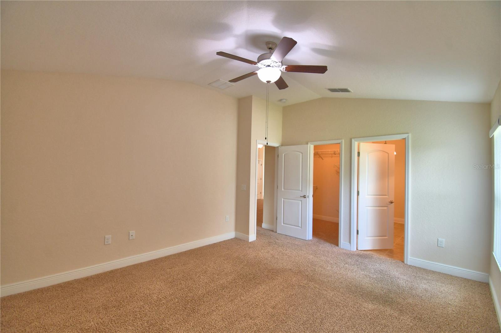 Image 18 of 70 For 6654 Crescent Loop