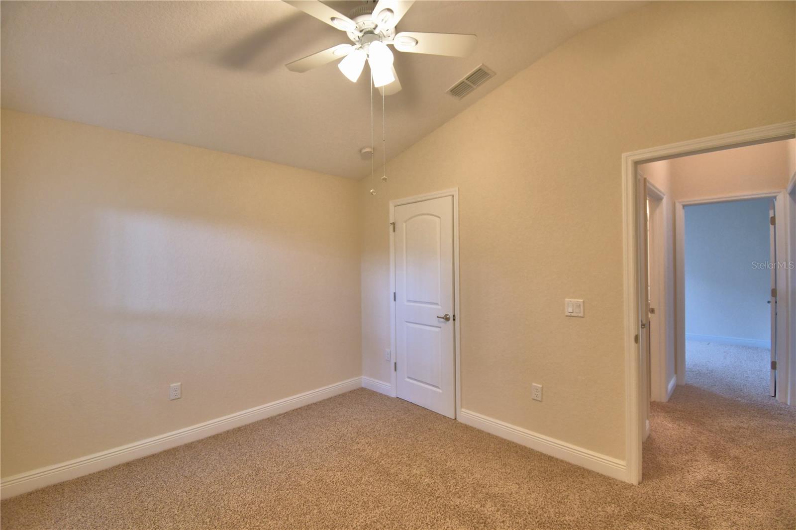 Image 33 of 70 For 6654 Crescent Loop