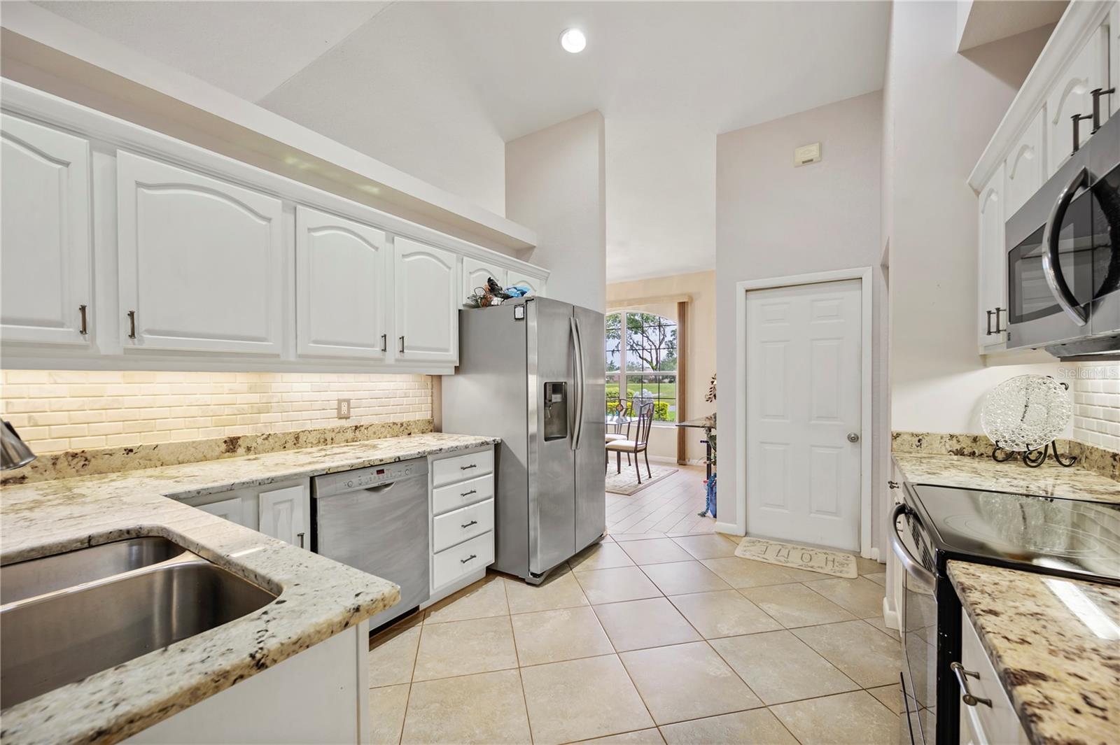 Image 12 of 41 For 202 Golf Aire Boulevard