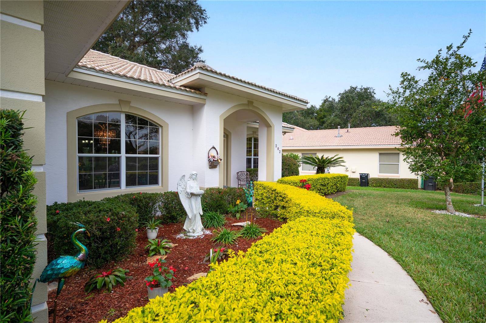 Image 4 of 41 For 202 Golf Aire Boulevard