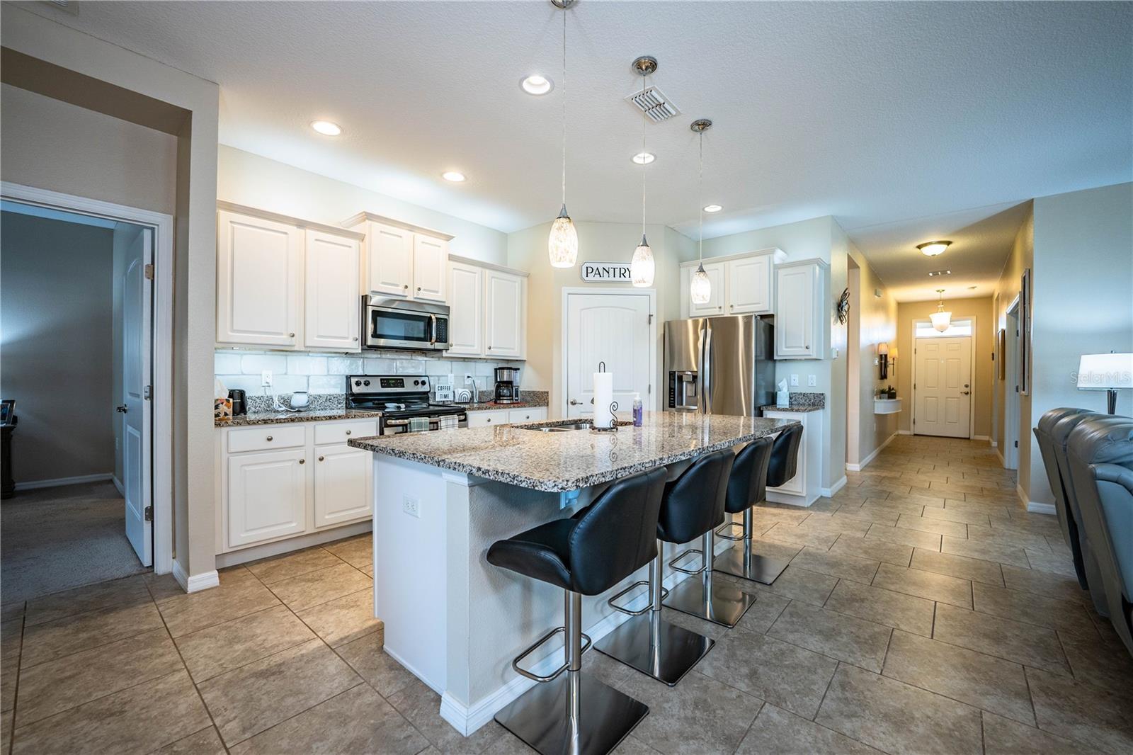 Image 22 of 47 For 2778 Canyon Crest Drive