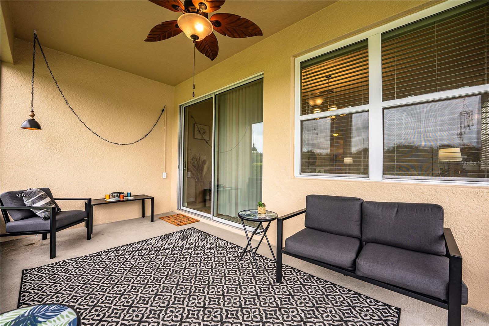 Image 38 of 47 For 2778 Canyon Crest Drive