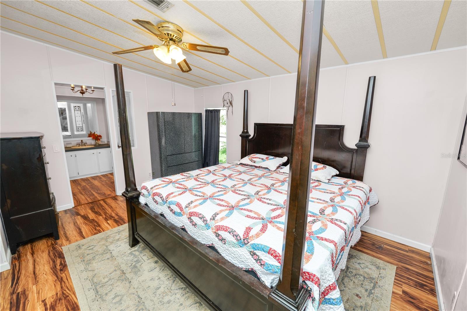 Image 17 of 29 For 5026 Foxwood Boulevard