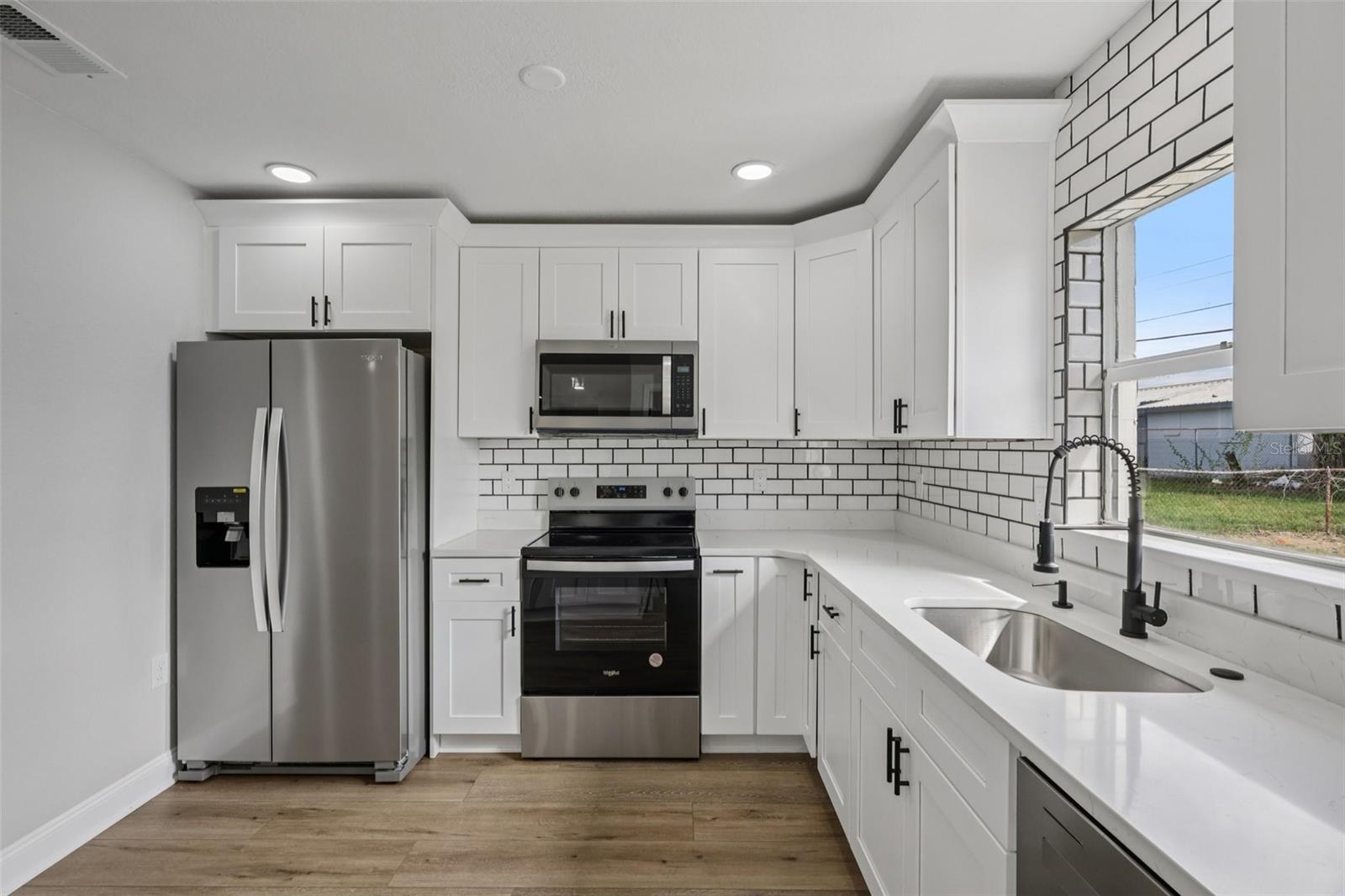 Image 12 of 31 For 2633 Royal Drive