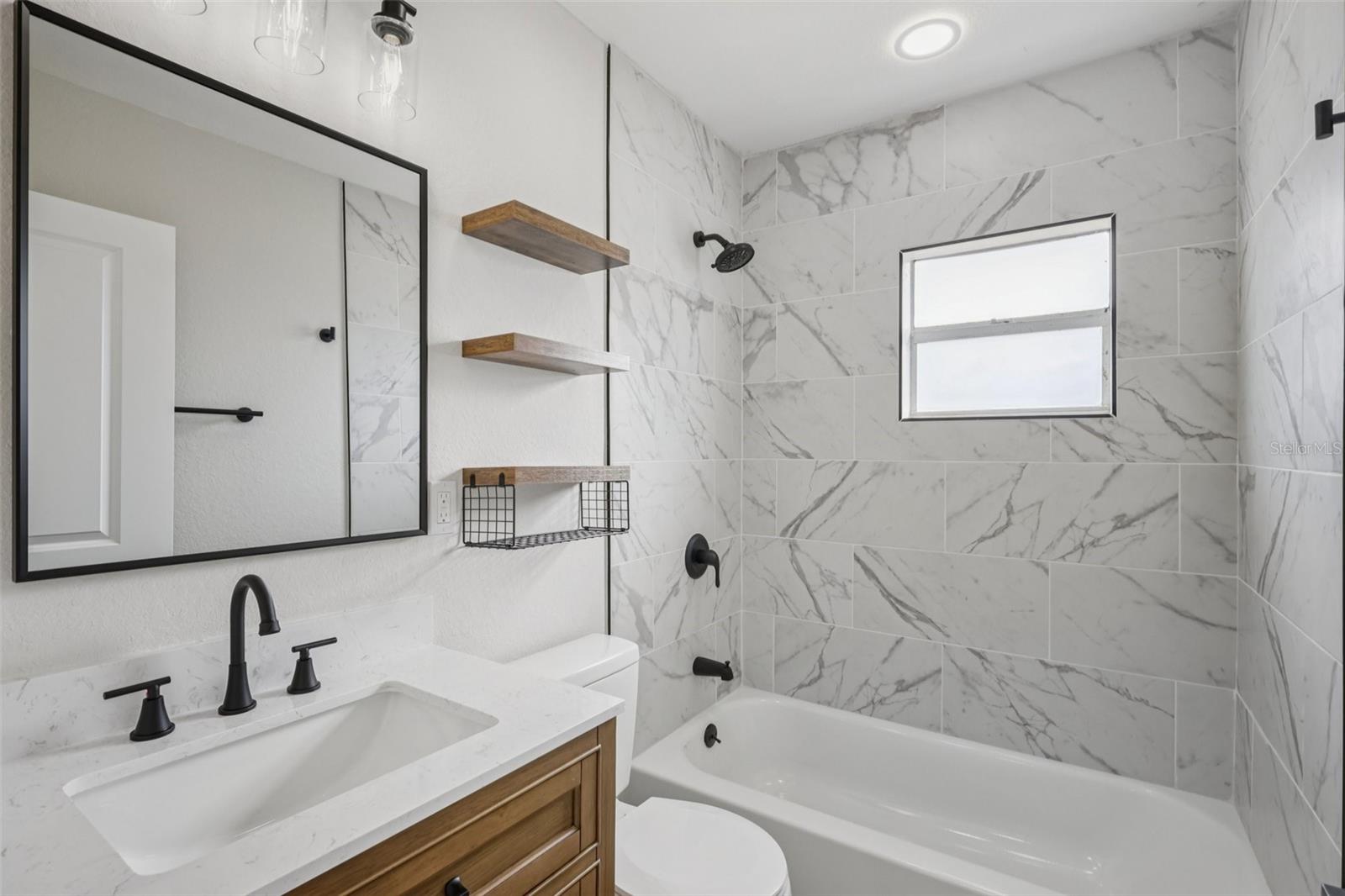 Image 17 of 31 For 2633 Royal Drive