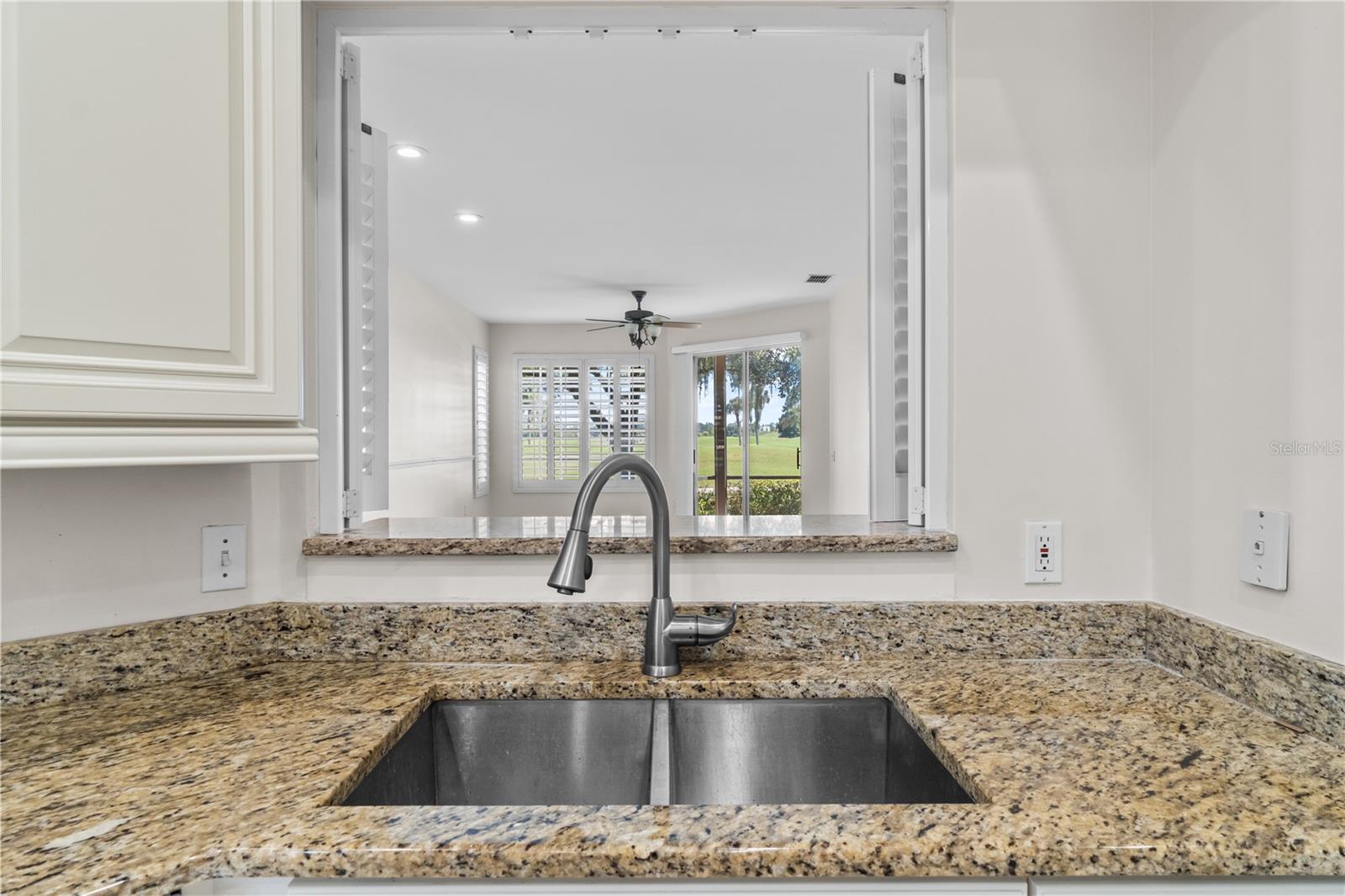 Image 11 of 38 For 332 Enclave Drive