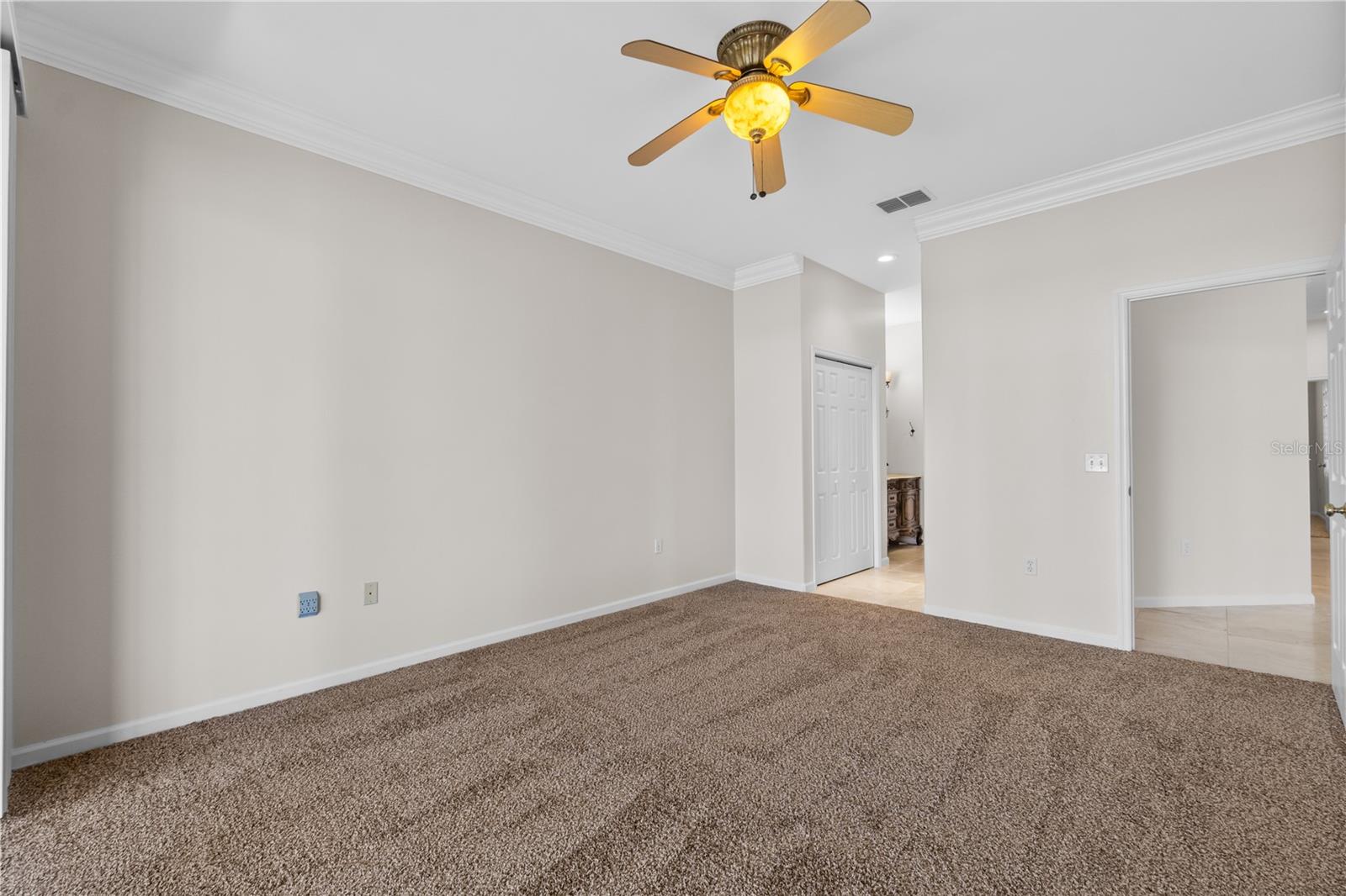 Image 20 of 38 For 332 Enclave Drive