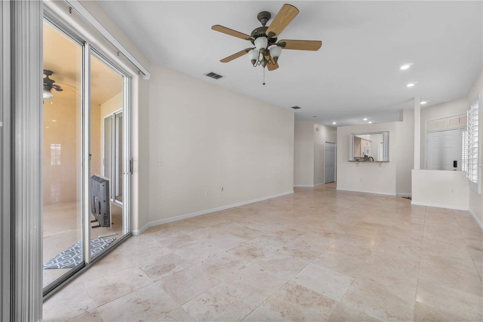 Image 8 of 38 For 332 Enclave Drive