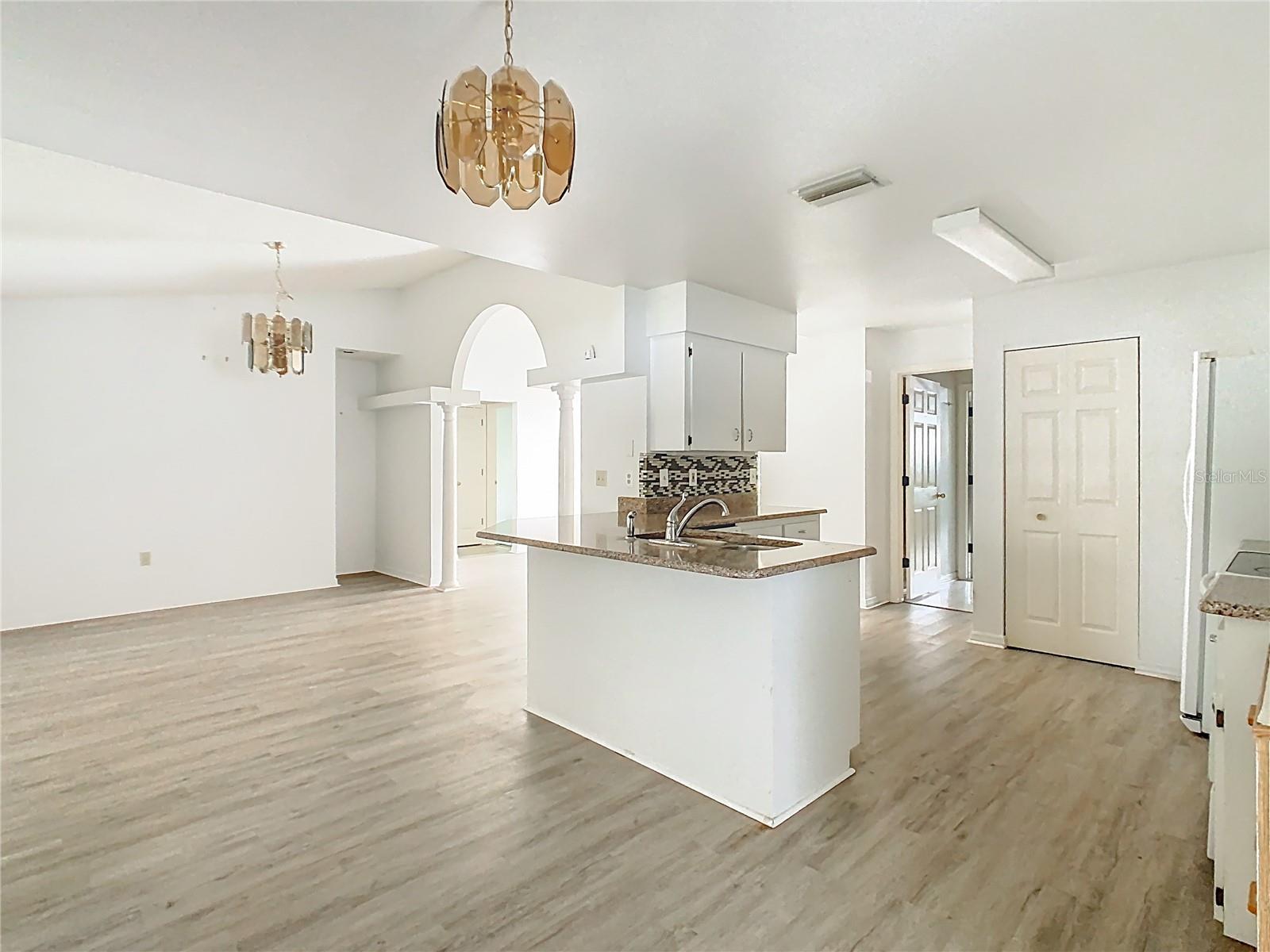 Image 7 of 48 For 7214 Scenic Hills Boulevard