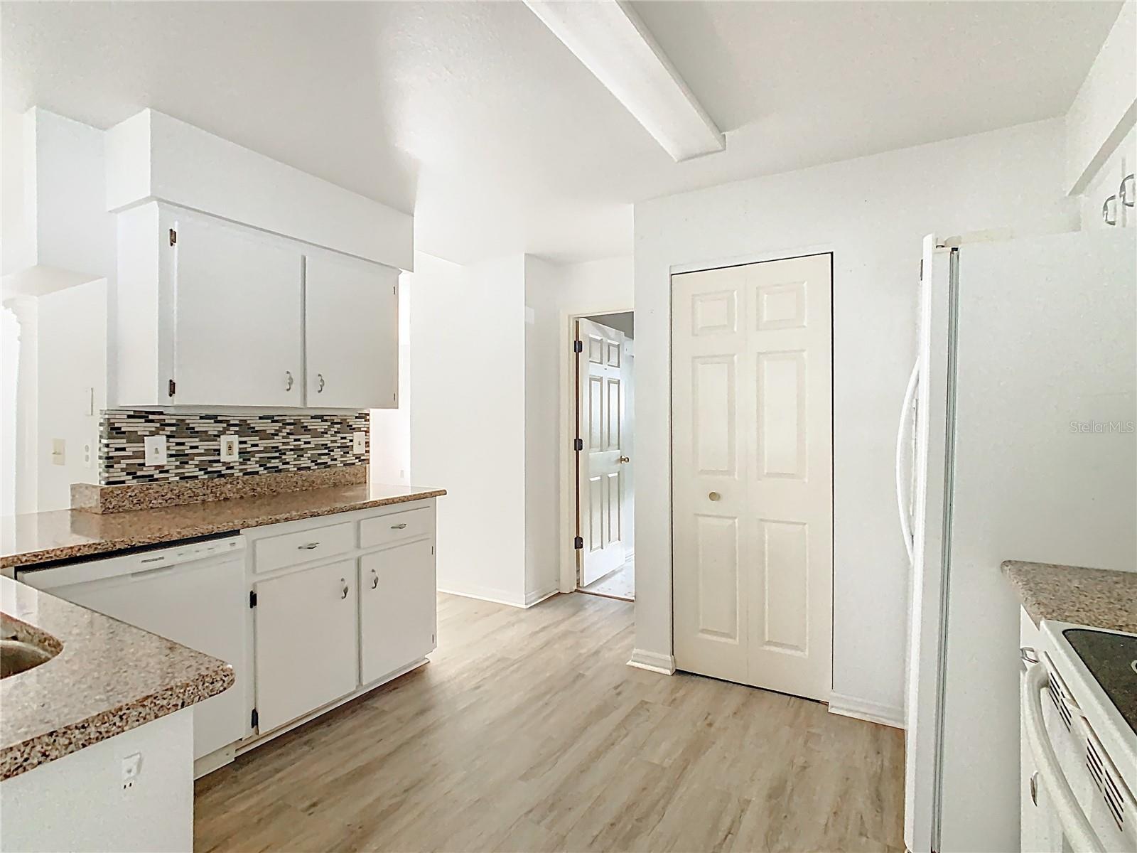 Image 9 of 48 For 7214 Scenic Hills Boulevard