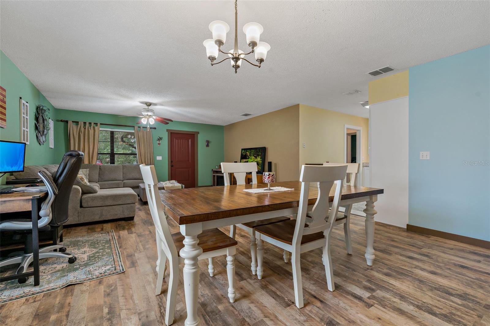 Image 11 of 42 For 1005 Vermont Street