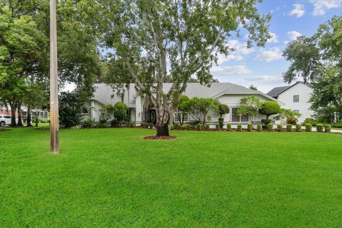 Details for 725 Heritage Drive Ne, WINTER HAVEN, FL 33881