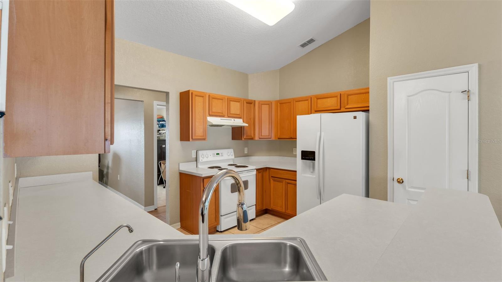 Image 9 of 48 For 2756 Highlands Creek Drive