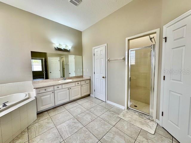 Image 16 of 28 For 6216 Alamanda Hills Boulevard