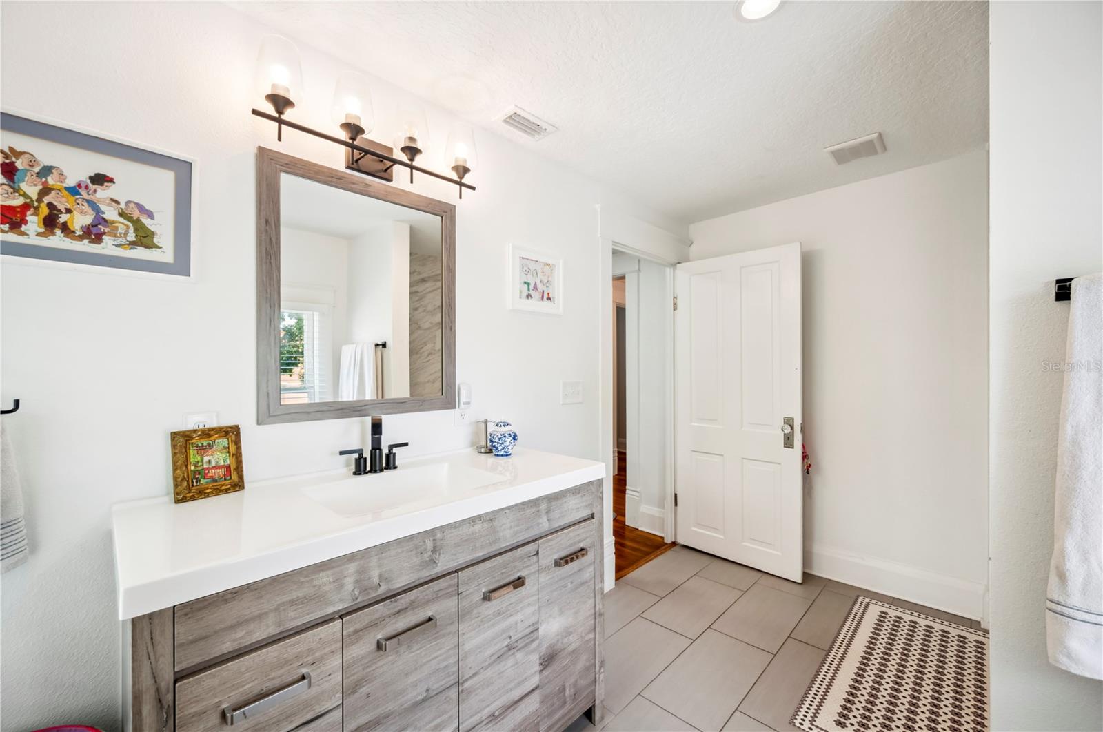 Image 34 of 53 For 823 Palmetto Street