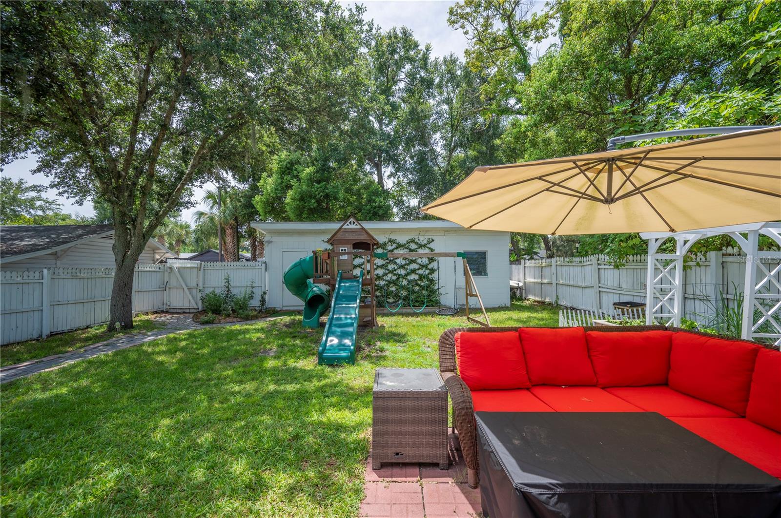 Image 46 of 53 For 823 Palmetto Street