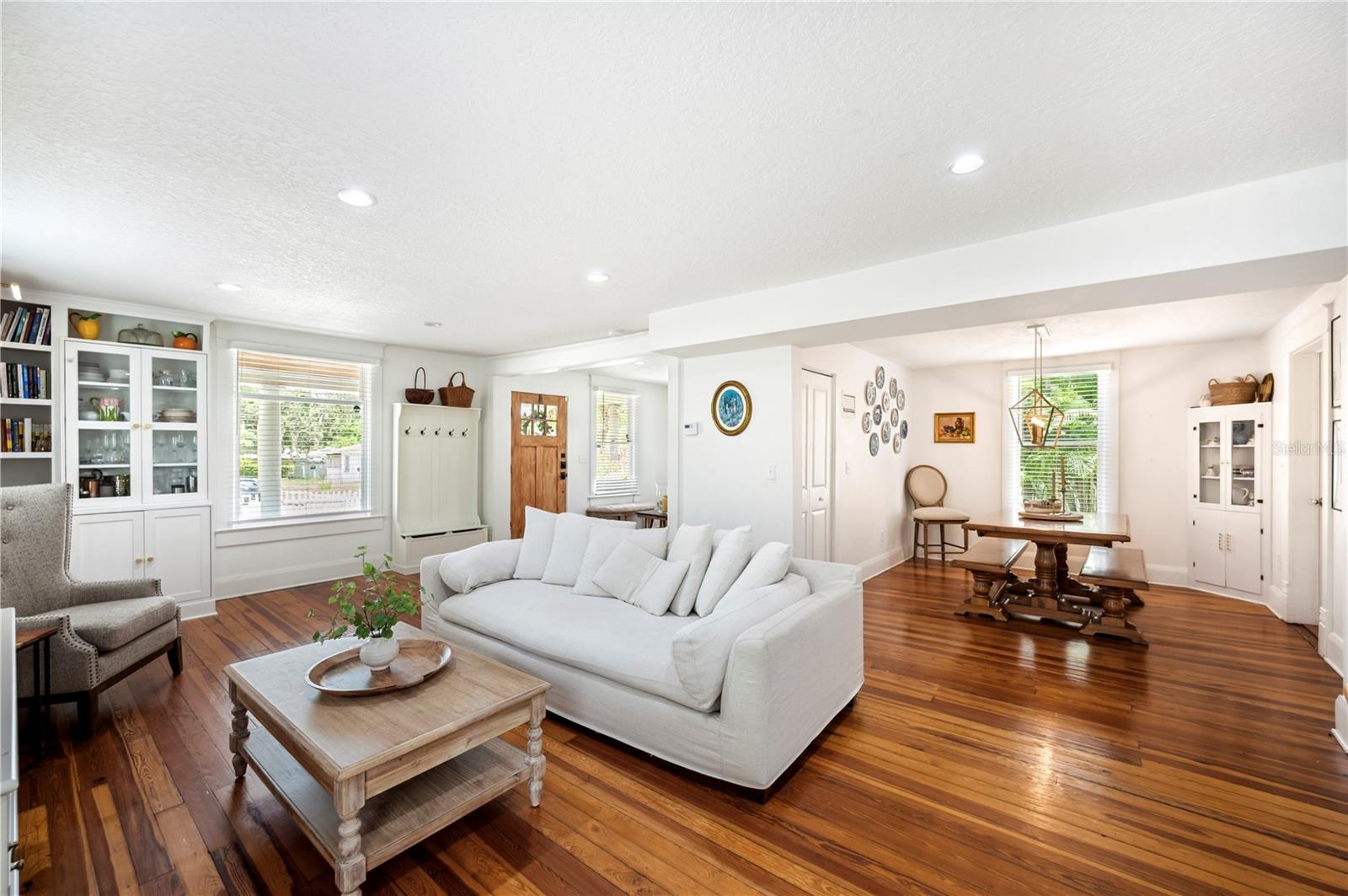 Image 9 of 53 For 823 Palmetto Street