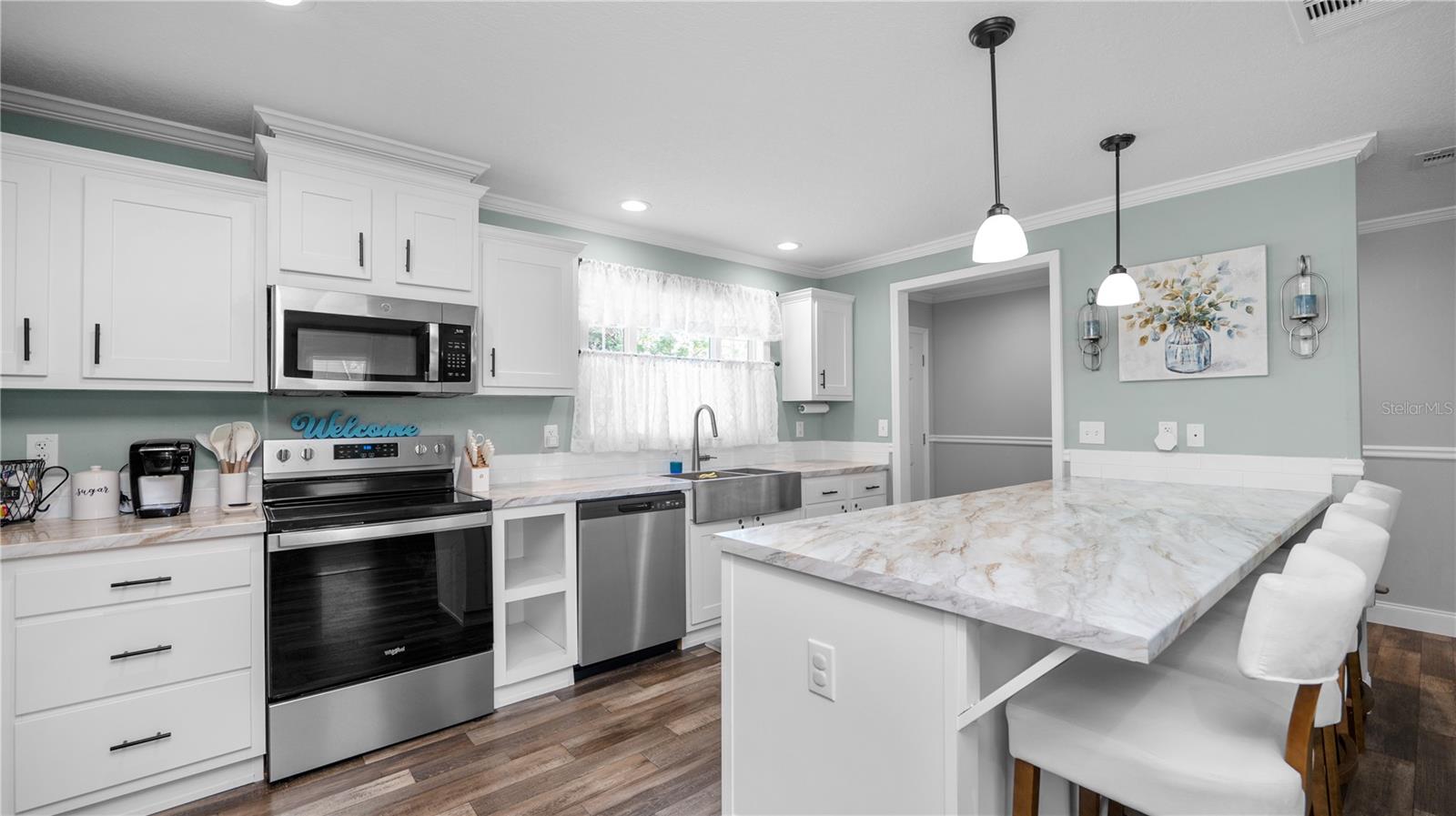 Image 14 of 53 For 35970 Valleybrook Avenue