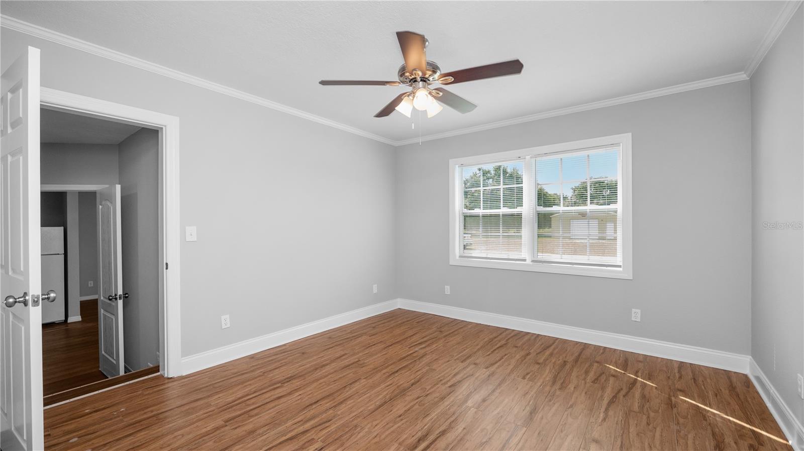 Image 41 of 60 For 736 Lake Wales Road S