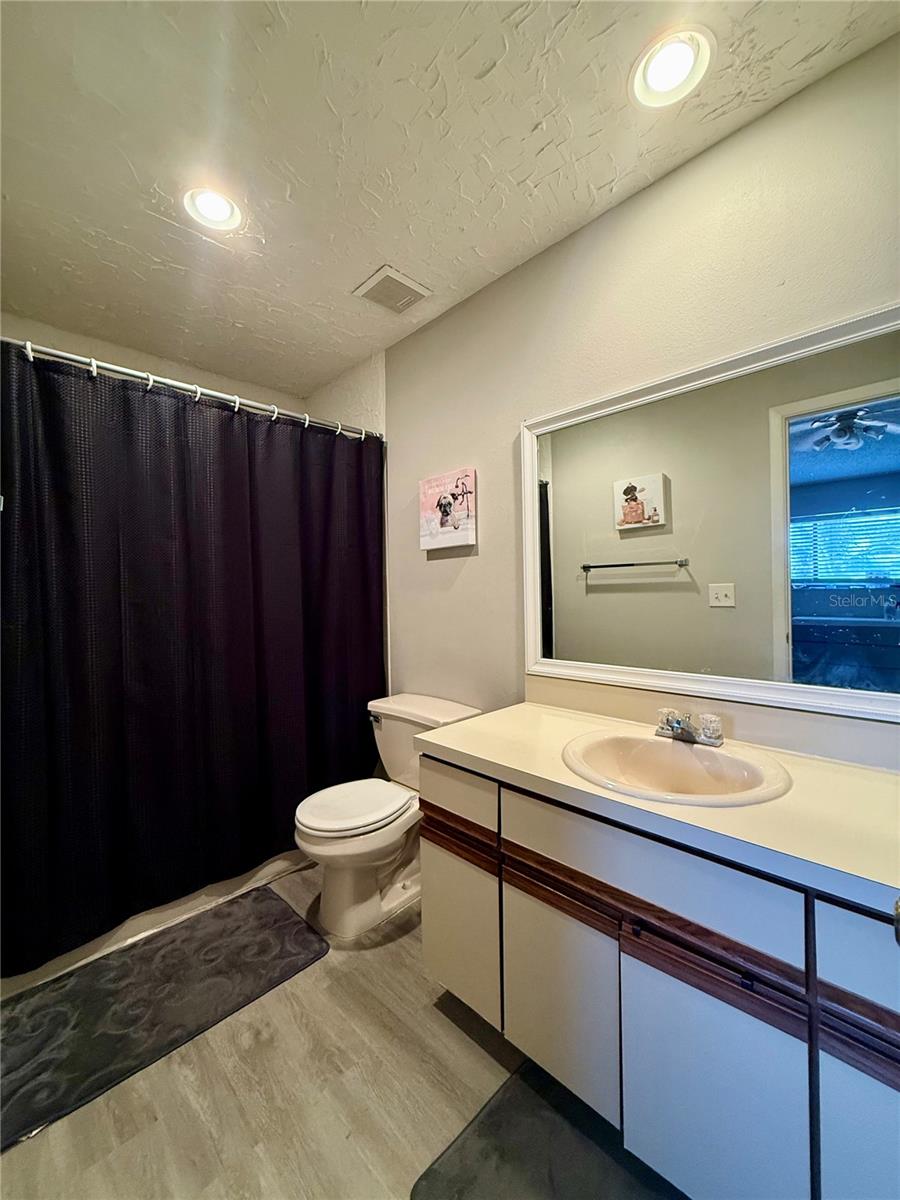 Image 21 of 39 For 1920 Whitney Way