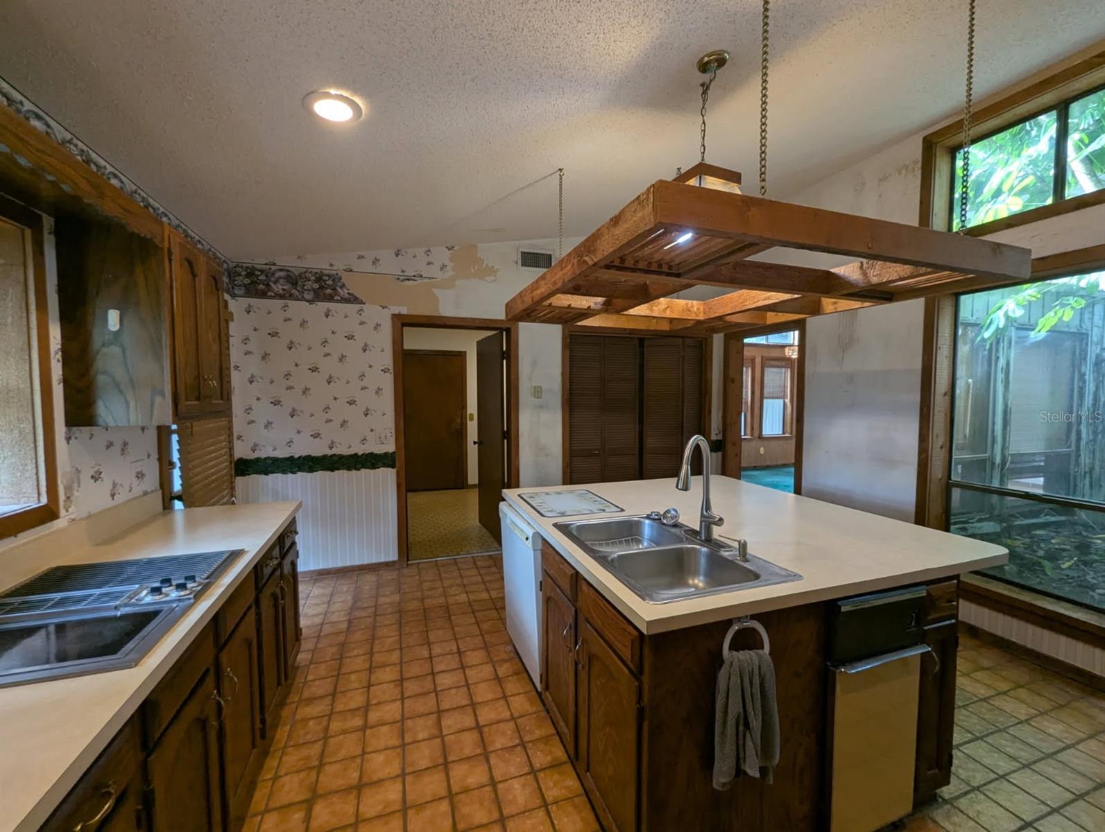 Image 11 of 62 For 4212 Homewood Lane