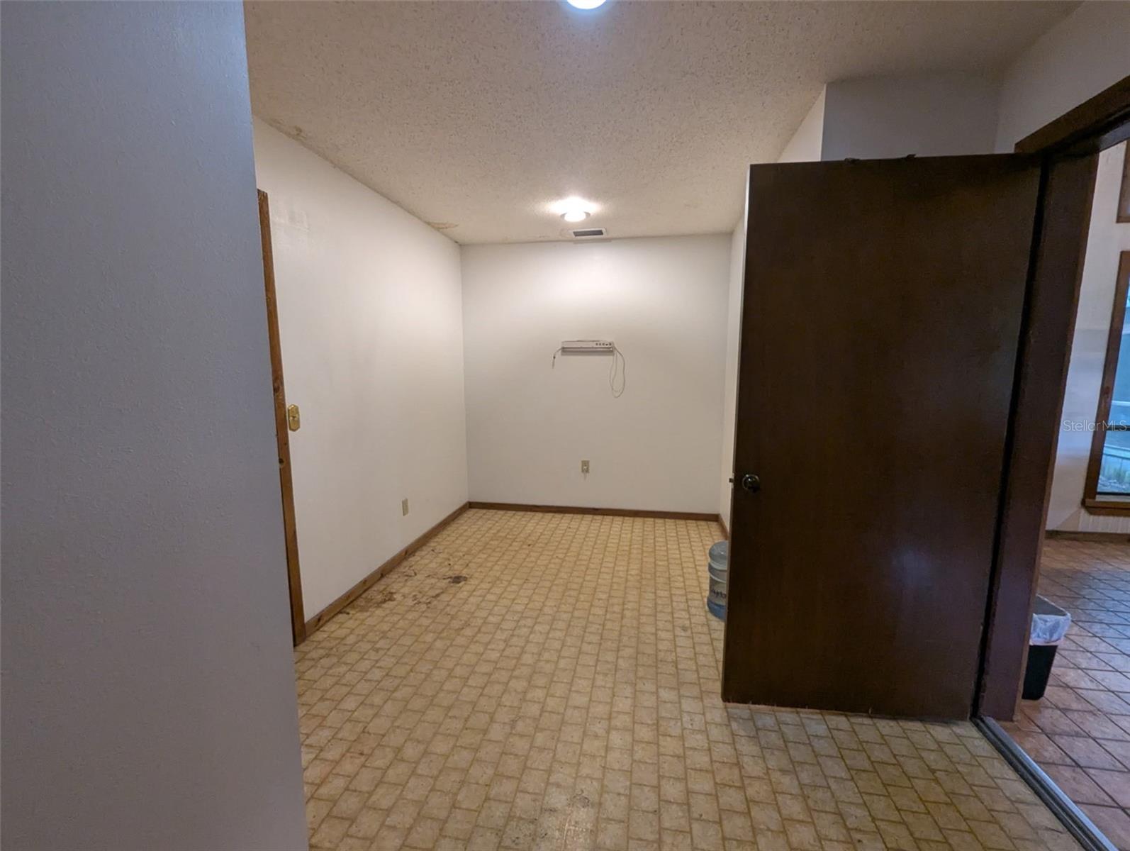 Image 19 of 62 For 4212 Homewood Lane