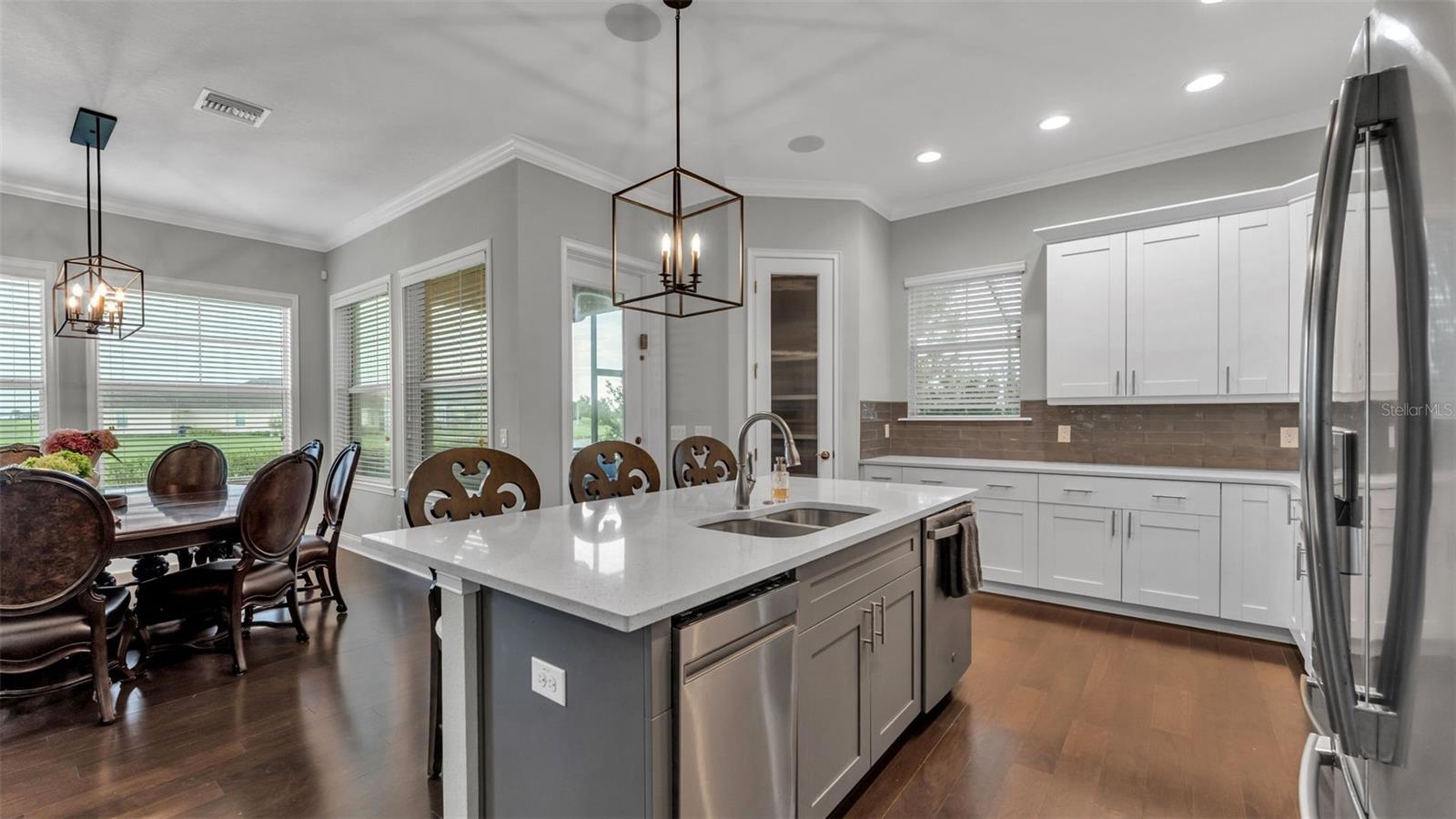 Image 14 of 67 For 539 Waterfern Trail Drive
