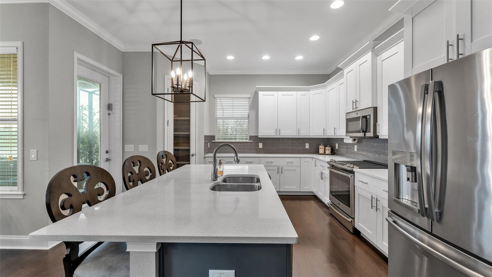 Image 16 of 67 For 539 Waterfern Trail Drive