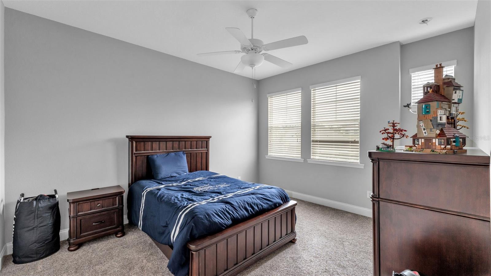 Image 31 of 67 For 539 Waterfern Trail Drive