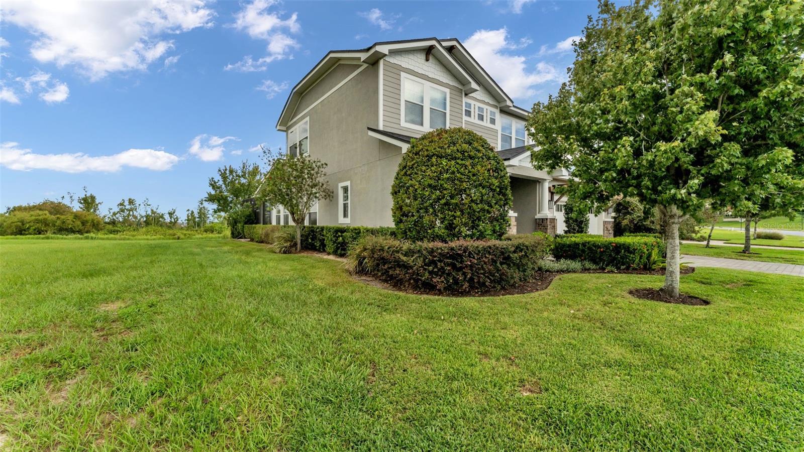 Image 5 of 67 For 539 Waterfern Trail Drive