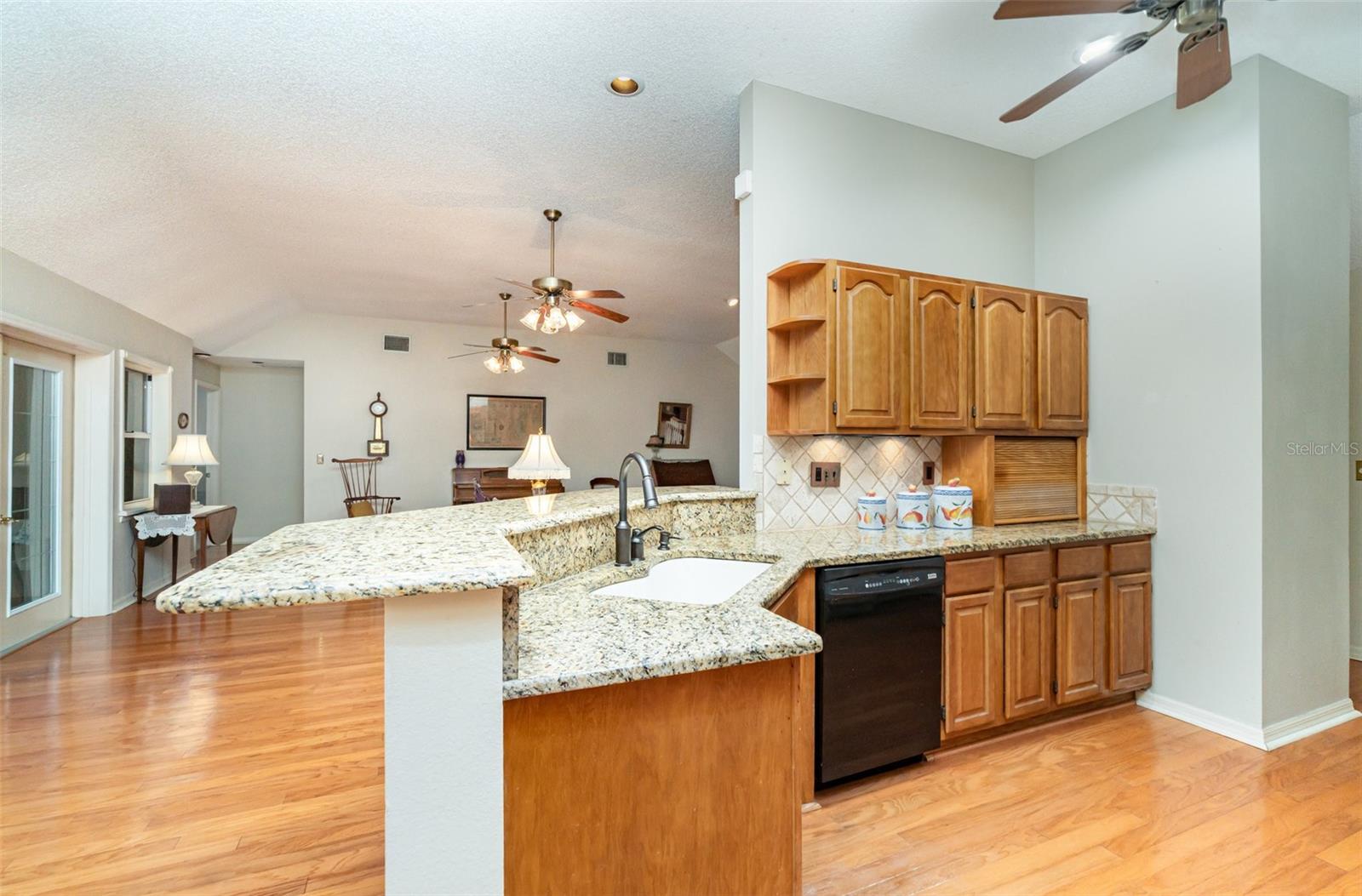 Image 17 of 43 For 6901 Hayter Drive